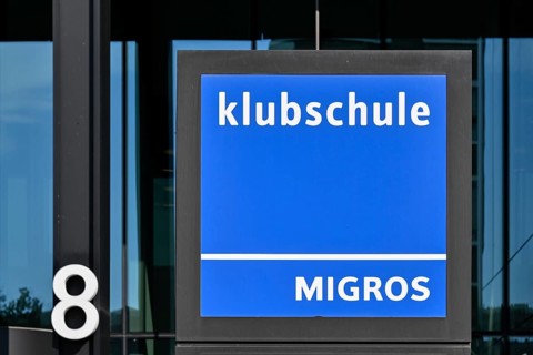 Logo Migros Club School