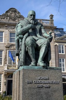 Statue of Johan van Oldenbarneveld, Dutch statesman (1547-1619), The Hague, Holland, Netherlands