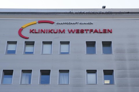 Façade with lettering and logo, Knappschaft Kliniken, Klinikum Westfalen, Dortmund, Ruhr area,