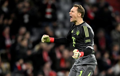 Cheering, goal celebration, goalkeeper Manuel Neuer FC Bayern Munich FCB (01) Football Bundesliga,