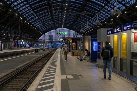 3-day strike by the railway union GDL, only very few local and long-distance trains run, empty