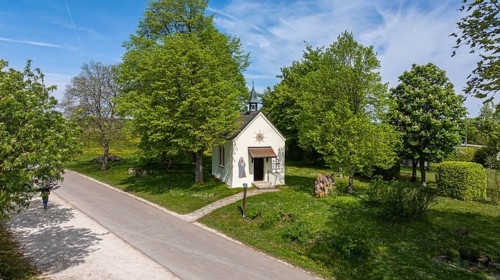 The captain near Ennabeuren in the Swabian Jura. Schoenstatt chapel in spring. Heroldstatt,