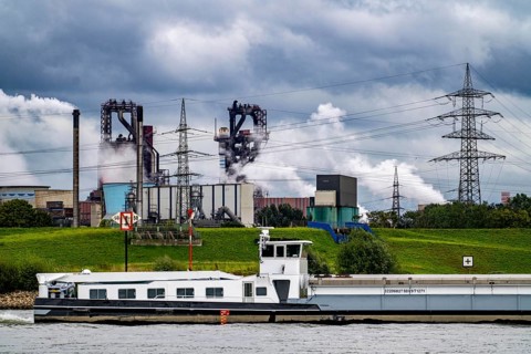 Thyssenkrupp Steel steelworks in Duisburg-Bruckhausen, blast furnaces 8 and 9, cargo ship on the