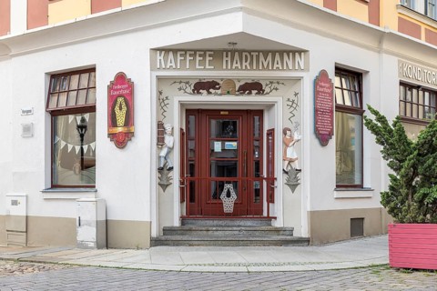 Tradionelles Kaffee Hartmann at the Obermarkt in Freiberg, Saxony, Germany