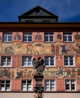 Eagle fountain, fountain column with sculpture of an eagle with city coat of arms from 1738 on the