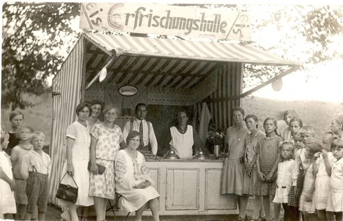 Refreshment hall, kiosk, sales stand, shop, profession, twenties, village, poverty, tourist area,