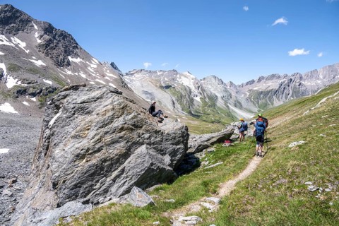 Hikers on the Lasörling High Trail, Lasörling Group, Hohe Tauern National Park, East Tyrol, Austria