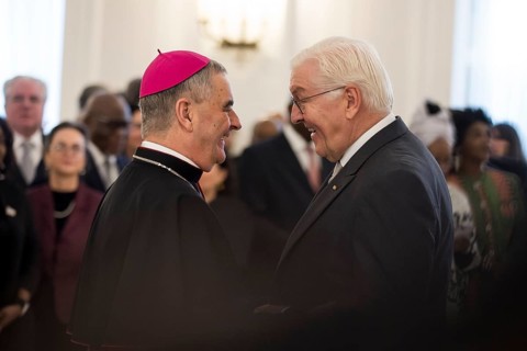 Nikola Eterovic (Archbishop of the Holy See) and Frank-Walter Steinmeier (President of the Federal