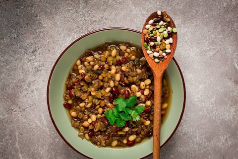 Bean soup, traditional Mexican cuisine, bean soup, beans, peas