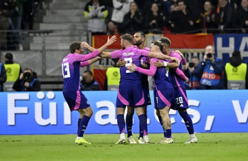 Goal celebration, cheering, Thomas Müller GER Niclas Füllkrug GER Jonathan Tah GER David Raum GER