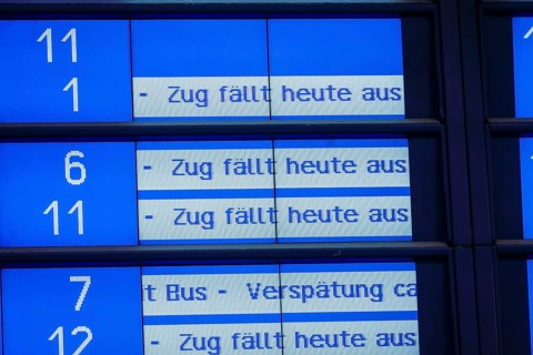 Essen, North Rhine-Westphalia, Germany - Onset of winter in the Ruhr area, Essen railway station,