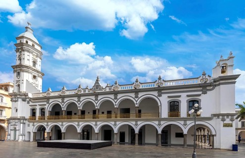 Mexico, Municipal Palace of Veracruz and colonial streets in historic center