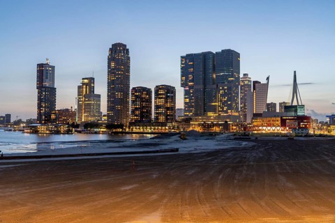 The Rijnhaven, a 28-hectare harbour basin, has now been filled in by almost a third to create space