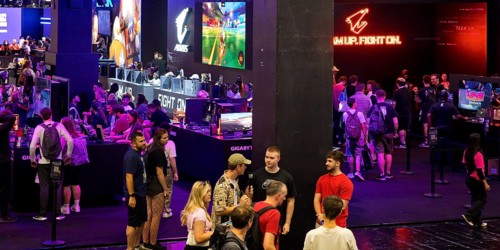 Visitor at the Gamescom trade fair, the world's largest trade fair for computer games and consumer