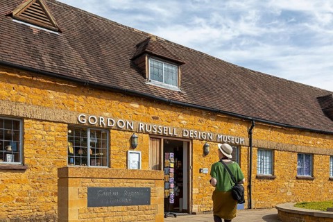 Honey-coloured house, Gordon Russel Design Museum, Broadway, Worcestershire, The Cotswolds,
