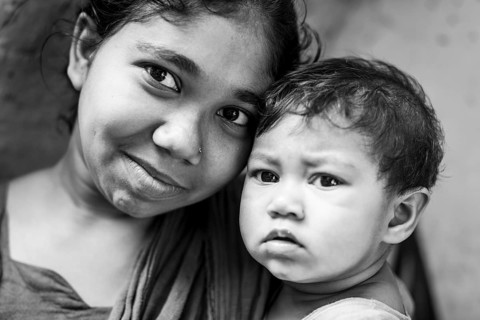 Portrait of a woman with child, monochrome, Dhaka, Bangladesh