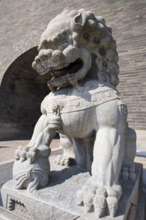 vehicleved Lion,