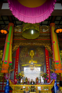 Bronze and Iron Buddhist Sculptures in the Famen Temple,Xi'an