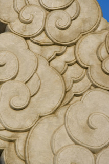 Pattern on ornamental column