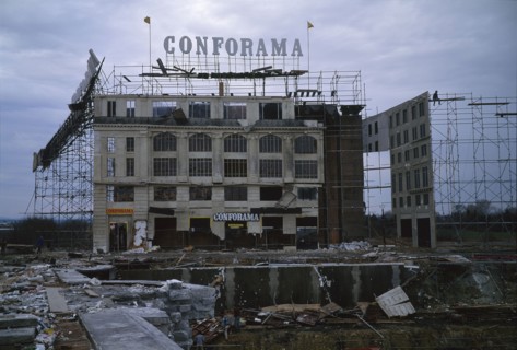 Chantier de construction des décors du film de Leos Carax "Les Amants du Pont-Neuf", à  Lansargues, vers 1990