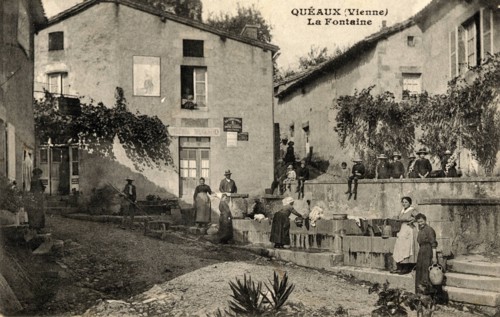Fountain
Queaux