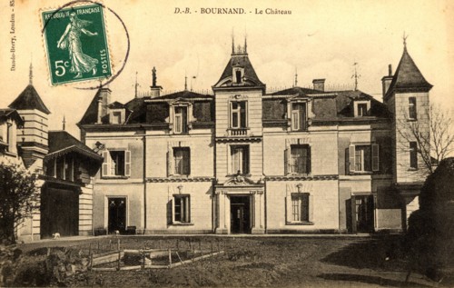 Castle
Bournand