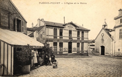Plessis-Robinson,
Church and town hall