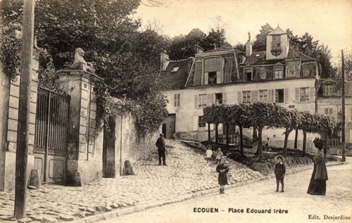 ECOUEN
