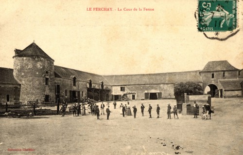 Perchay,
Ferme