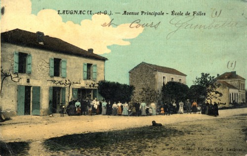 Laugnac,
School
