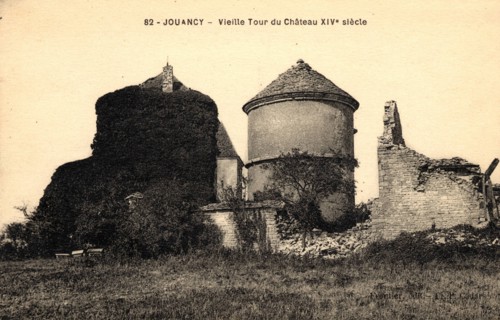 Jouancy,
Tour du château