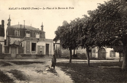 Malay-le-Grand,
Post office