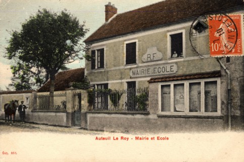 Auteuil,
Town hall and school