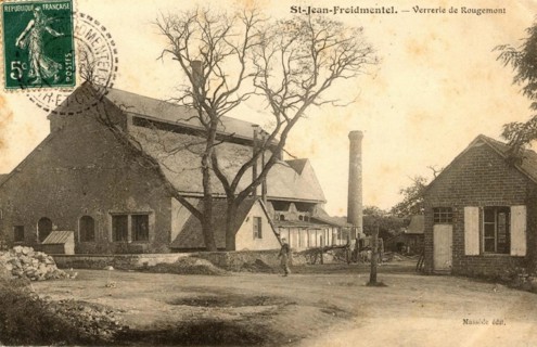 SAINT-JEAN-FROIDMENTEL,
Glass house