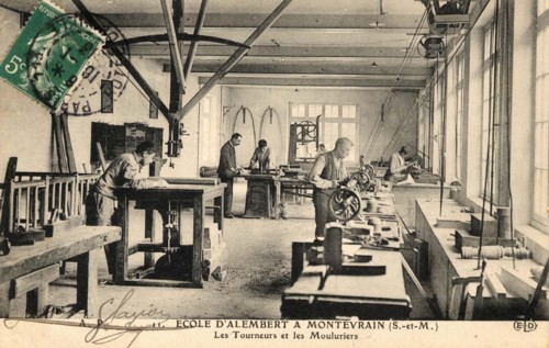 MONTEVRAIN,
Ecole d'Alembert; les tourneurs et les mouluriers