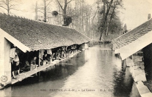 PERTHES
