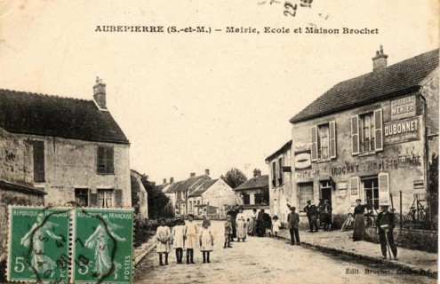 AUBEPIERRE-OZOUER-LE-REPOS