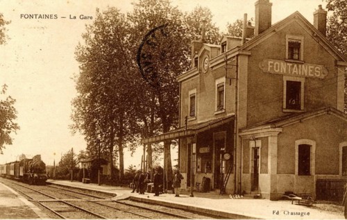 FONTAINES