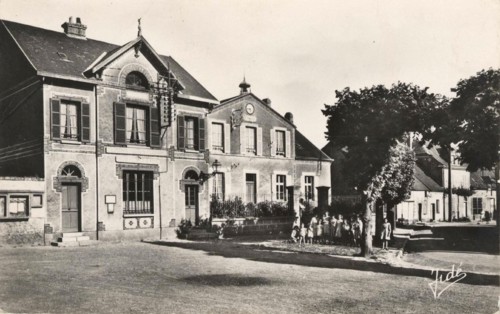 BOISVILLE-LA-SAINT-PERE
