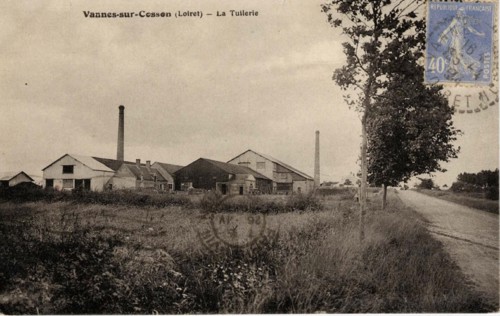 VANNES-SUR-COSSON