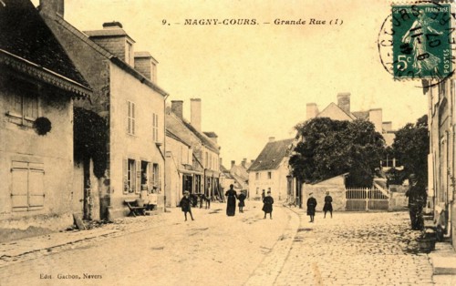 MAGNY-COURS