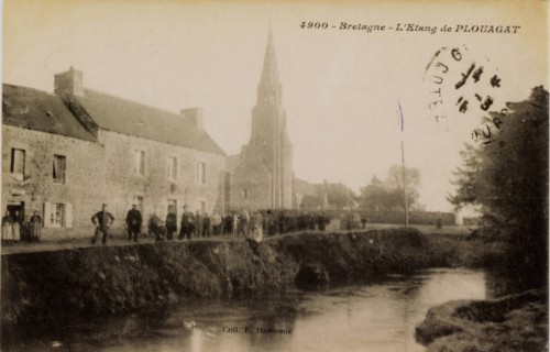 PLOUAGAT