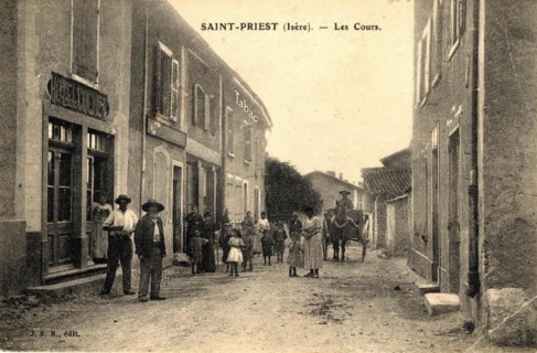 SAINT-PRIEST