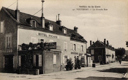 VOUTENAY-SUR-CURE