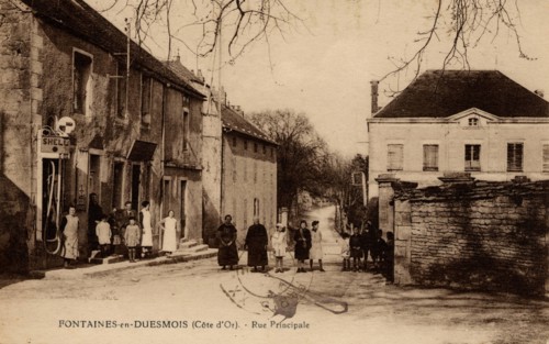 FONTAINES-EN-DUESMOIS