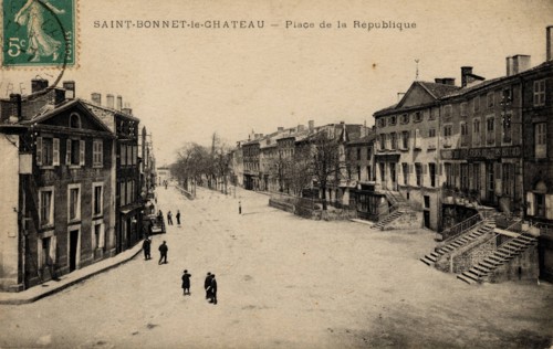 SAINT-BONNET-LE-CHATEAU*
