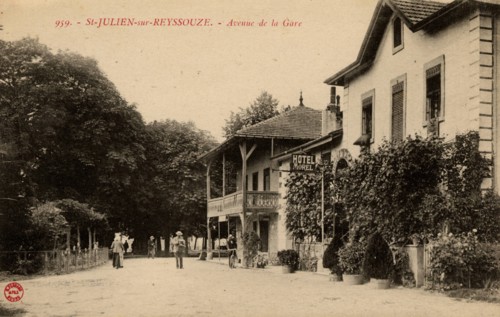 SAINT-JULIEN-SUR-REYSSOUZE