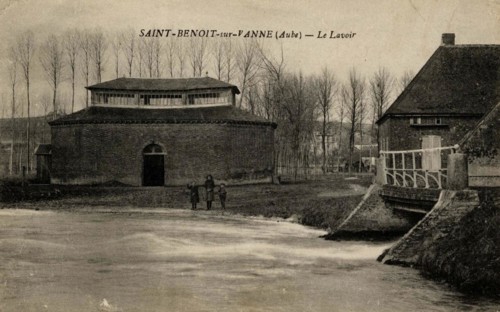 SAINT-BENOIT-SUR-VANNE