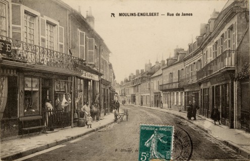MOULINS-ENGILBERT