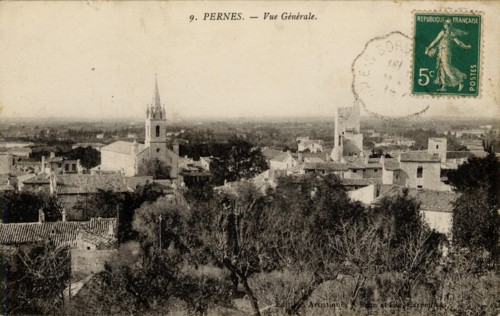 PERNES-LES-FONTAINES